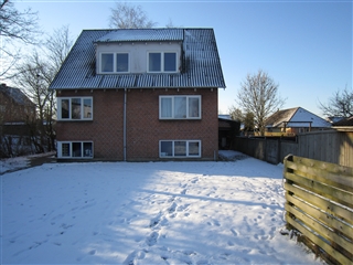 Lækker nyrenoveret 3 værelses lejlighed