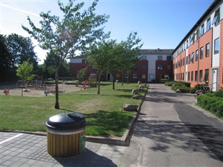 99 m2 lejlighed. Husdyr er tilladt