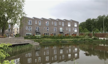 Hus/villa Familievenligt rækkehus på 116 m² i Ørestad, have, terrasse, to badeværelser og søudsigt