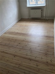 Værelse Lyst værelse i København NV - Søger en rolig og ansvarlig roomie