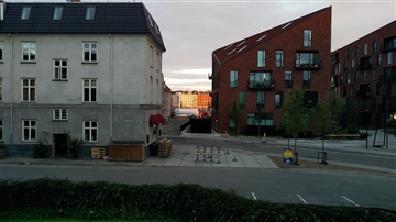 Byttebolig Lækker altanlejlighed med kig til havnen i Strandgade på Christianshavn