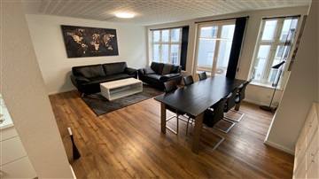 Lejlighed med altan/terrasse