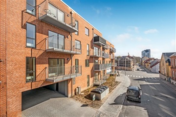 4 værelses lejlighed på 110 m2