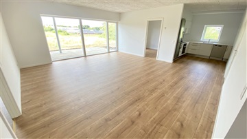 120 m2 lejlighed på Max Jørgensens Vej