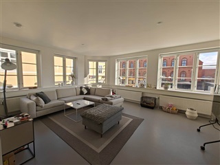 Nyrenoveret lejlighed i hjertet af byen | Helsi...