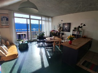 Værelse Spacious appartment next to metro with parking