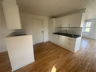 Hyggeligt, fritliggende hus i naturskønt område...