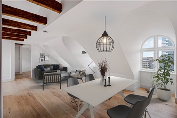 Totalrenoveret 3-værelses taglejlighed med flot...