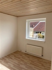 Lysbjergvænget, 90 m2, 4 værelser, 7.100 kr.