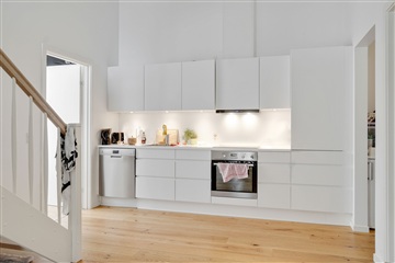 Lejlighed til 12.200 kr.