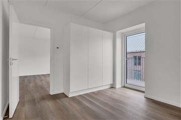 Lækker 4-værelses med god planløsning og altan