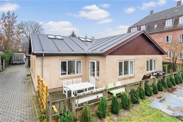 141 m2 hus/villa på Jægersborg Alle