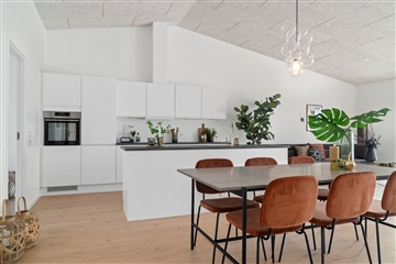 Hus/villa til 10.200 kr.