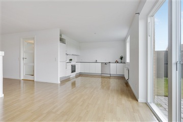 125 m2 hus/villa. Husdyr er tilladt