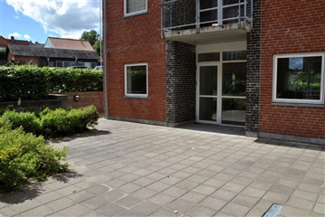 Skøn 3-værelses stuelejlighed tæt på Pilhaven