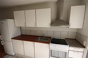 Hyggelig lejlighed med terrasse