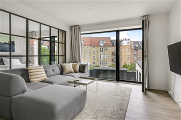 2 værelses lejlighed på 77 m2