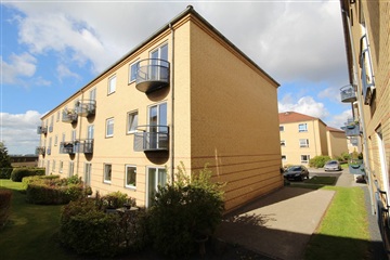 Fin 3 vær. lejlighed med egen altan er nu til l...