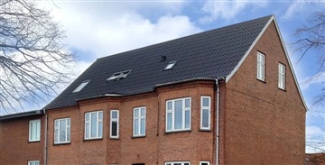 Stor, centralt beliggende lejlighed tæt på cent...