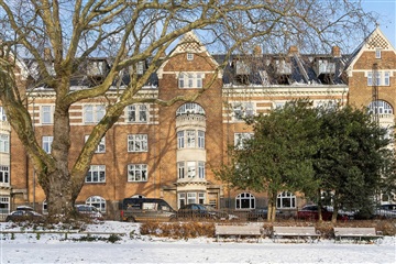 2-værelses herskabslejlighed i Skansepalæet