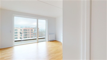 Rummelig 2-værelses bolig med skøn tagterrasse!