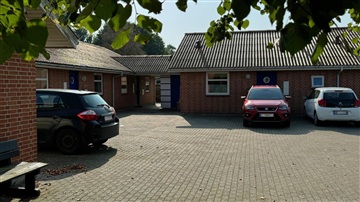 63 m2 hus/villa. Husdyr er tilladt