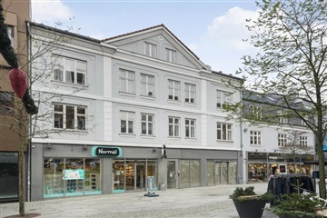 Stor 3-værelses lejlighed i hjertet af Herning.