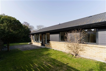 Moderne og velindrettet familiebolig på Ådalsve...