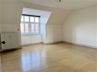 Velindrettet 4-værelses lejlighed på 90 m² – ce...