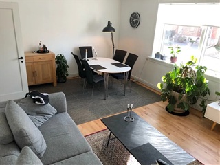 Nyrenoveret lejlighed i centrum af Herning på 6...