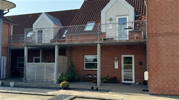 61 m2 lejlighed med altan/terrasse