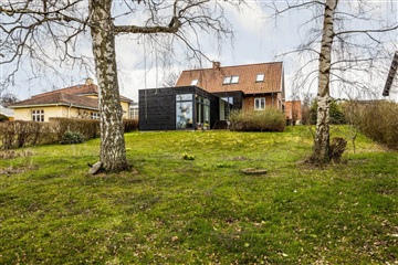 Stor villa med perfekt beliggenhed | Hillerød