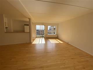 Lys og rummelig 2-værelses bolig på 83 m² i att...