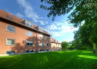 Lejlighed med altan/terrasse