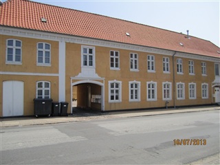 2½ vær. centralt beliggende i Assens...