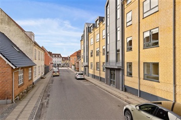 Dejlig 3. værelses lejlighed midt i Brande