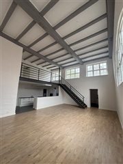 Hundegade, 207 m2, 5 værelser, 13.540 kr.