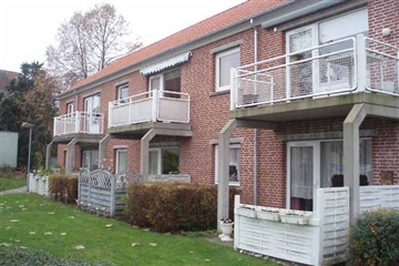 Dejlig 2-værelses lejlighed med god beliggenhed 