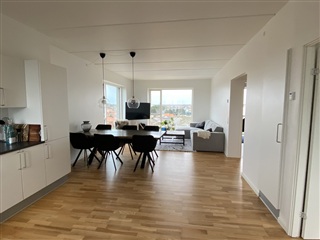 3 værelses lejlighed på 98 m2
