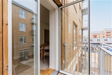 Moderne og møbleret 2-værelses med havluft – ny...