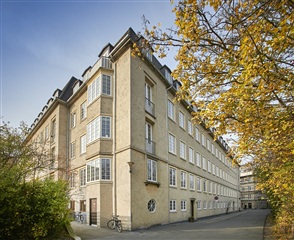 140 m2 lejlighed på C.F. Richs Vej