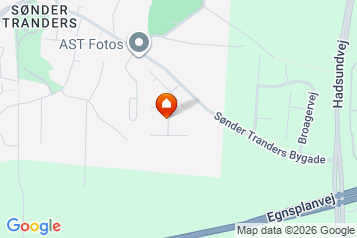 145 m2 hus/villa. Husdyr er tilladt