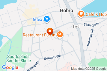 Adelgade, 124 m2, 3 værelser, 5.000 kr.